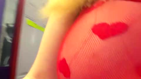 pinkcandi333 online show from 02/10/26, 04:00