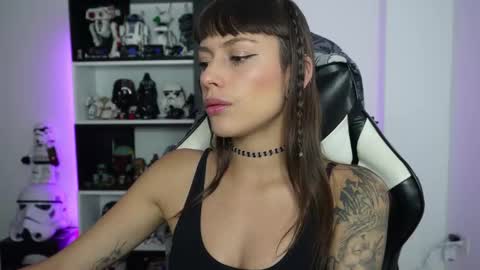 Snapshot of pinkcatlive chatting on 02/05/26, 04:55 Emily online show from 02/05/26, 04:55