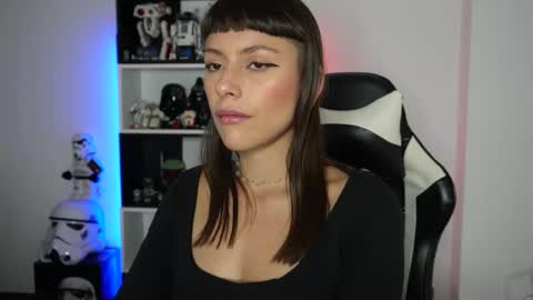 Emily online show from 04/06/26, 11:16