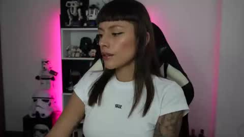 Emily online show from 04/18/26, 08:20