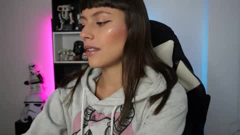 Emily online show from 04/27/26, 08:18