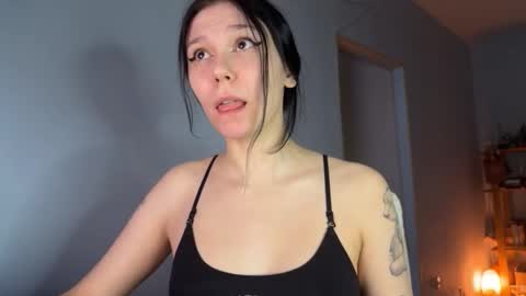 pinkdollylovv online show from 02/03/26, 08:25