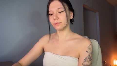 pinkdollylovv online show from 02/05/26, 04:11