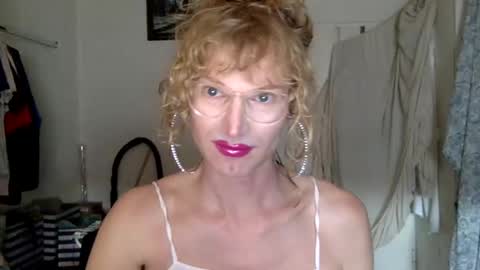 pinkfag online show from 02/04/25, 11:27