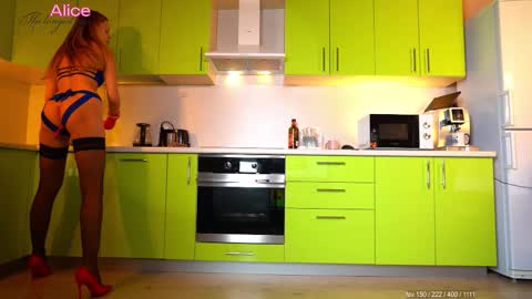 Alice   online show from 12/03/25, 05:11