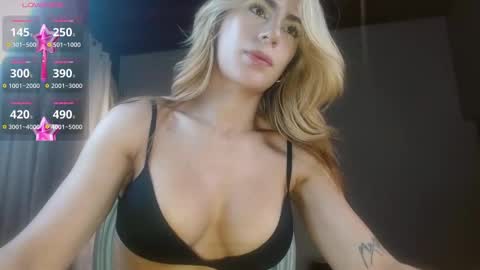 Snapshot of pinkilola chatting on 02/14/25, 01:56 Pinkilola online show from 02/14/25, 01:56