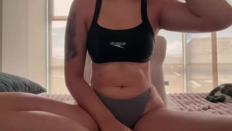 Snapshot of pinkilola chatting on 11/03/25, 02:29 Pinkilola online show from 11/03/25, 02:29