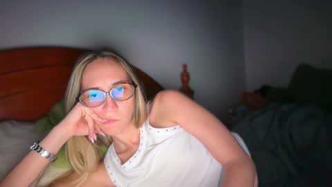 Snapshot of pinkilola chatting on 07/01/26, 11:37 Pinkilola online show from 07/01/26, 11:37
