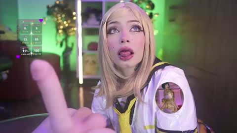 LUISA online show from 10/31/25, 01:56