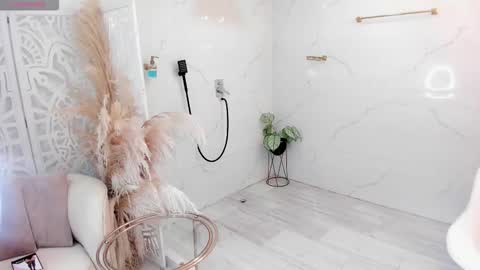 Snapshot of pinkmoon30 chatting on 02/24/26, 11:52 pinkmoon30 online show from 02/24/26, 11:52