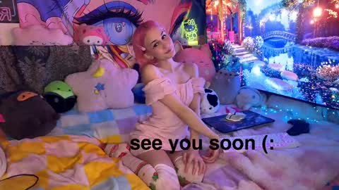 Gwenie online show from 03/09/25, 06:39