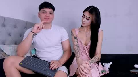 Snapshot of pinksmile_1 chatting on 09/16/25, 12:22 pinksmile_1 online show from 09/16/25, 12:22