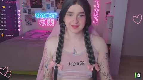 Snapshot of pinkvenom_ chatting on 06/03/26, 03:17 pinkvenom_ online show from 06/03/26, 03:17