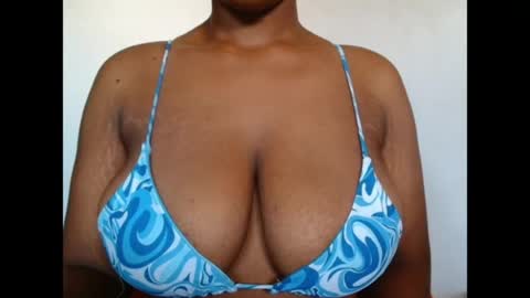 Snapshot of pinkxsugar chatting on 05/02/26, 02:33 pinkxsugar online show from 05/02/26, 02:33