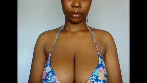 Snapshot of pinkxsugar chatting on 05/06/26, 09:25 pinkxsugar online show from 05/06/26, 09:25