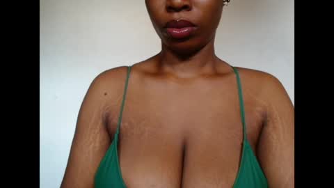 Snapshot of pinkxsugar chatting on 05/12/26, 08:00 pinkxsugar online show from 05/12/26, 08:00