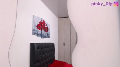 pinky_f00x online show from 10/21/25, 07:58