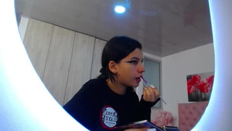 pinky_f00x online show from 11/27/25, 08:11