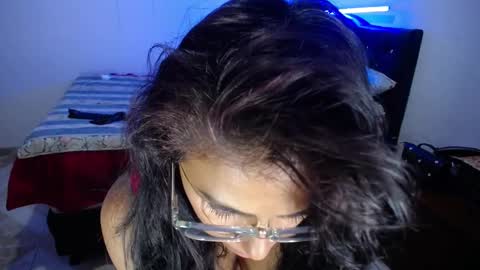 VIOLETA LOPEZ online show from 01/17/25, 01:15