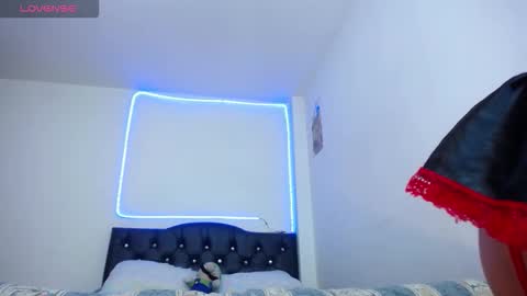 VIOLETA LOPEZ online show from 02/05/26, 11:48