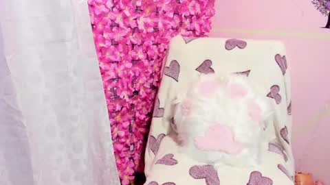 Pinky Purr online show from 10/02/25, 09:38