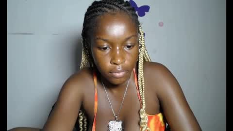 pinkykiki_247 online show from 01/10/26, 07:04