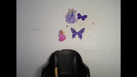 pinkykiki_247 online show from 02/16/26, 07:59