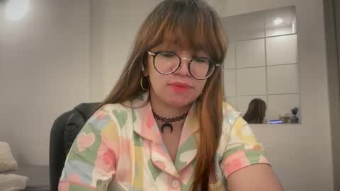 Rose online show from 04/26/26, 05:05