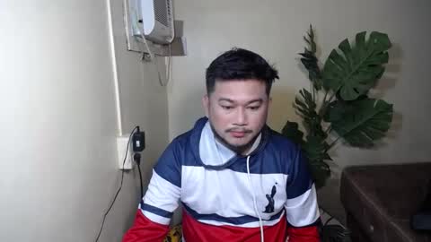 pinoy041087 online show from 10/25/25, 06:21