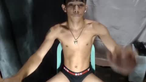 Snapshot of pinoy_oyd69 chatting on 05/27/26, 02:58 pinoy_oyd69 online show from 05/27/26, 02:58