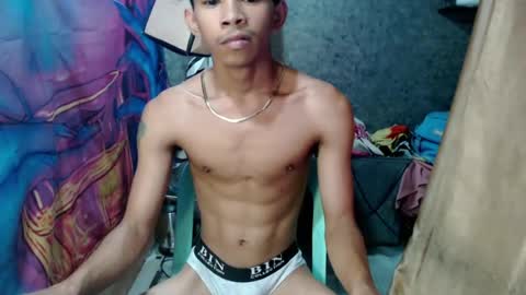 Snapshot of pinoy_oyd69 chatting on 07/30/26, 03:49 pinoy_oyd69 online show from 07/30/26, 03:49