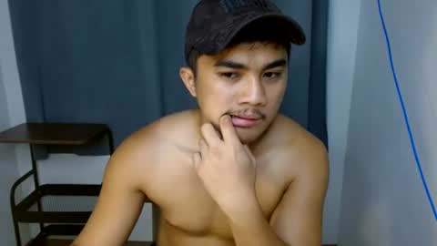 Snapshot of pinoyadriannexxx chatting on 07/22/26, 09:34 Adrianne online show from 07/22/26, 09:34