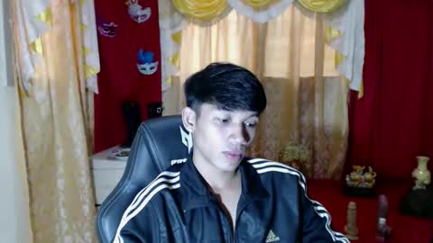 Snapshot of pinoyhotprincexxx chatting on 10/30/25, 07:21 pinoyhotprincexxx online show from 10/30/25, 07:21