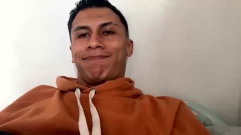 Snapshot of pipeeeesanchez chatting on 11/17/25, 02:23 Carl gallahger online show from 11/17/25, 02:23