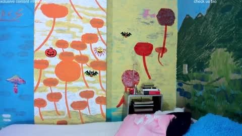 Snapshot of pipeshowtime chatting on 12/30/24, 03:24 VALENTINA y PIPE online show from 12/30/24, 03:24