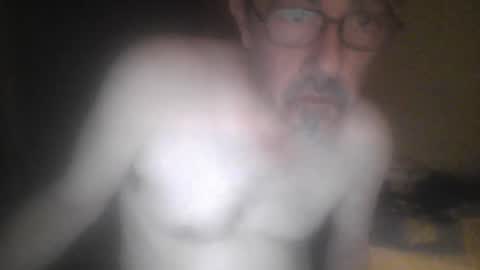 Snapshot of pipi2704 chatting on 12/06/24, 09:46 pipi2704 online show from 12/06/24, 09:46