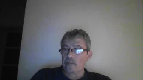 Snapshot of pipi2704 chatting on 01/11/25, 07:16 pipi2704 online show from 01/11/25, 07:16