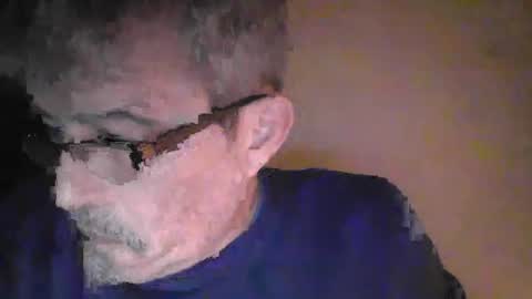 Snapshot of pipi2704 chatting on 01/12/25, 05:56 pipi2704 online show from 01/12/25, 05:56