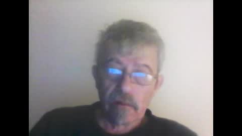 Snapshot of pipi2704 chatting on 02/04/25, 03:33 pipi2704 online show from 02/04/25, 03:33