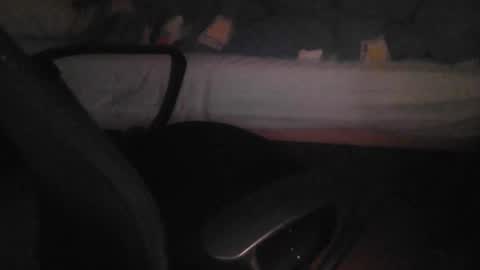 Snapshot of pipi2704 chatting on 02/15/25, 06:23 pipi2704 online show from 02/15/25, 06:23