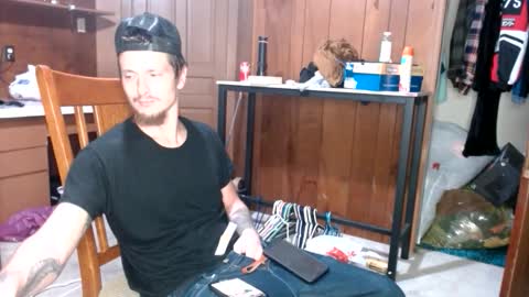 Snapshot of pippylongdickin chatting on 10/18/25, 08:15 pippylongdickin online show from 10/18/25, 08:15