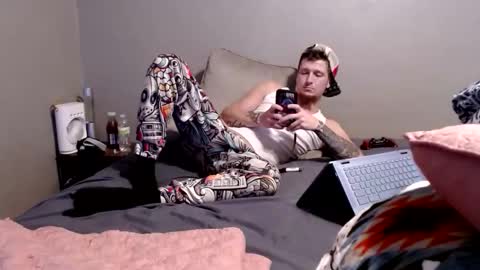 Snapshot of pippylongdickin chatting on 11/24/25, 06:51 pippylongdickin online show from 11/24/25, 06:51