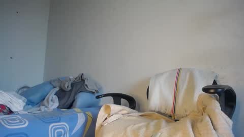 Snapshot of pirata_privado chatting on 09/17/25, 12:40 pirata_privado online show from 09/17/25, 12:40