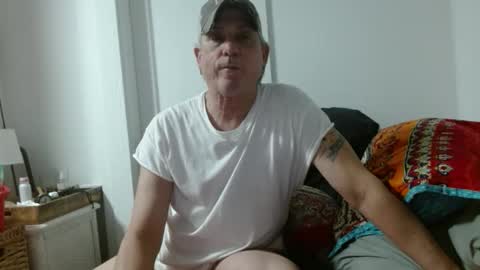 Snapshot of pirate334 chatting on 05/18/26, 05:46 pirate334 online show from 05/18/26, 05:46