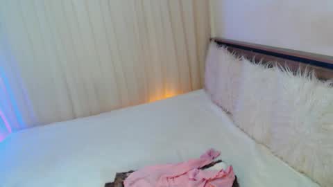 Ari online show from 02/08/26, 03:43