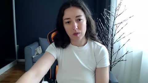 piscesgirl06 online show from 03/27/26, 08:26