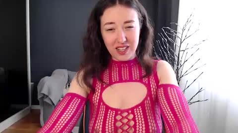 Snapshot of piscesgirl06 chatting on 05/05/26, 04:53 piscesgirl06 online show from 05/05/26, 04:53