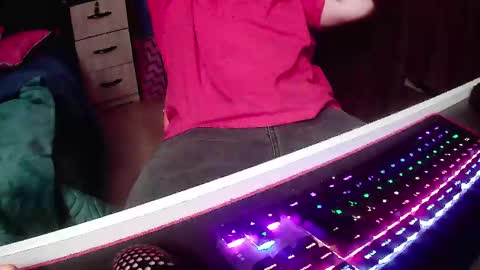 Snapshot of pisceslost chatting on 10/07/25, 02:09 pisceslost online show from 10/07/25, 02:09