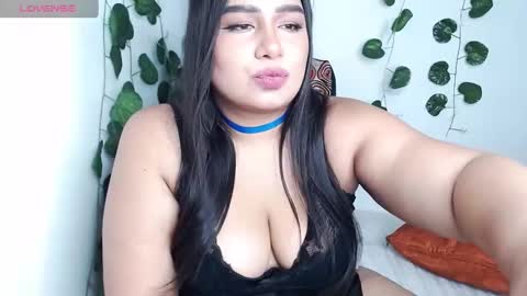 Snapshot of piscies_ass chatting on 01/15/25, 10:49 Piscies Ass online show from 01/15/25, 10:49