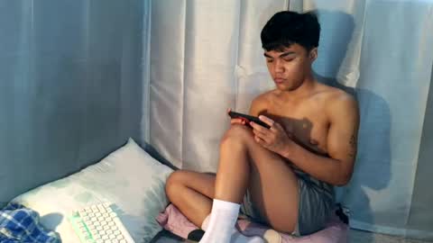 Snapshot of pixie_hugecock chatting on 07/16/26, 10:05 jay online show from 07/16/26, 10:05